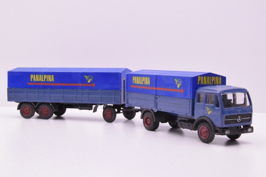Mercedes  truck en oplegger  ''Panalpina ''  NZG, Ophalen of Verzenden, Zo goed als nieuw, Bus of Vrachtwagen, NZG