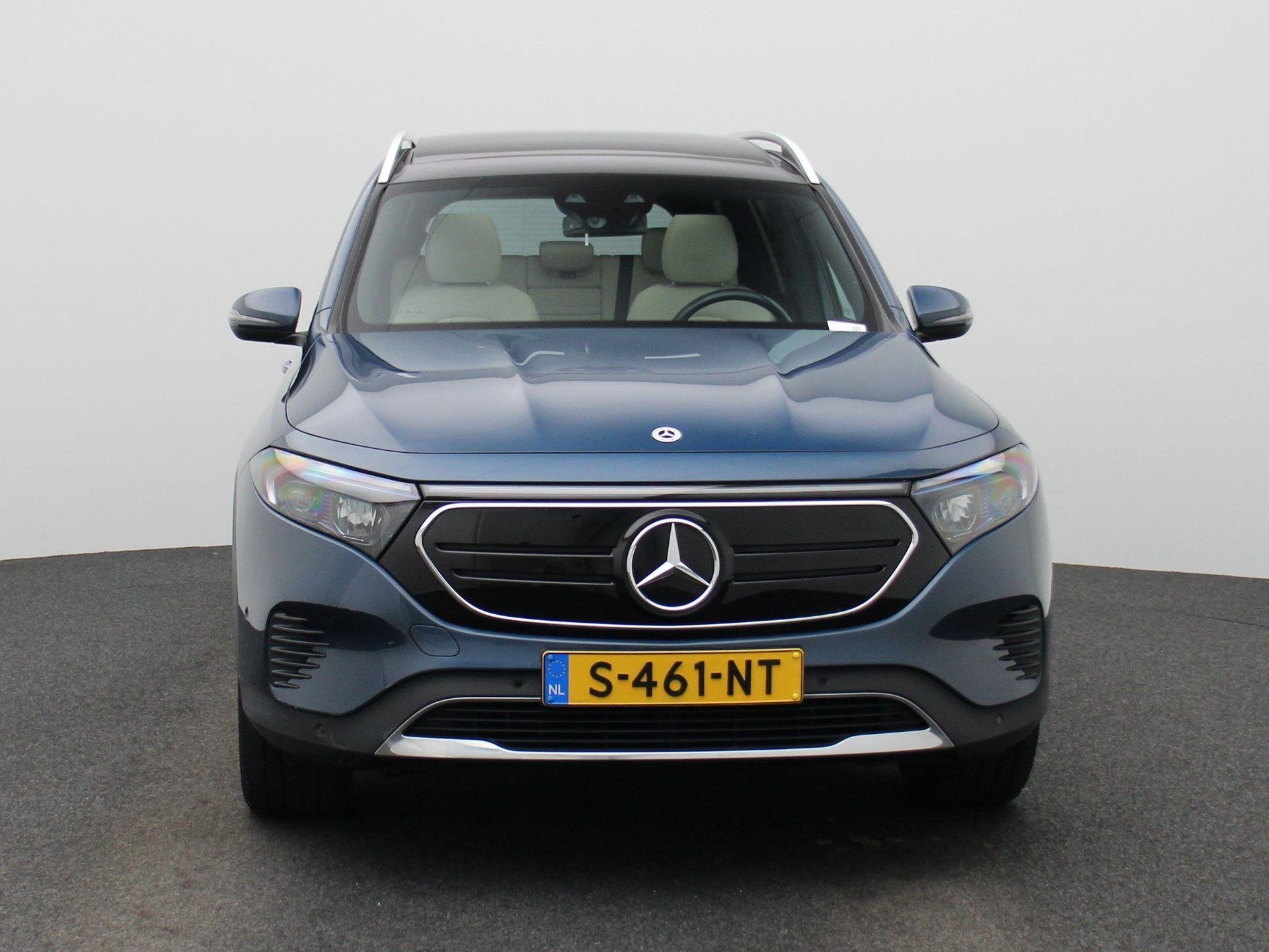 Mercedes-Benz EQB 250 Luxury Line 7p. 67 kWh | Apple Carplay, 12 maanden, Gebruikt, 190 pk, 7 stoelen