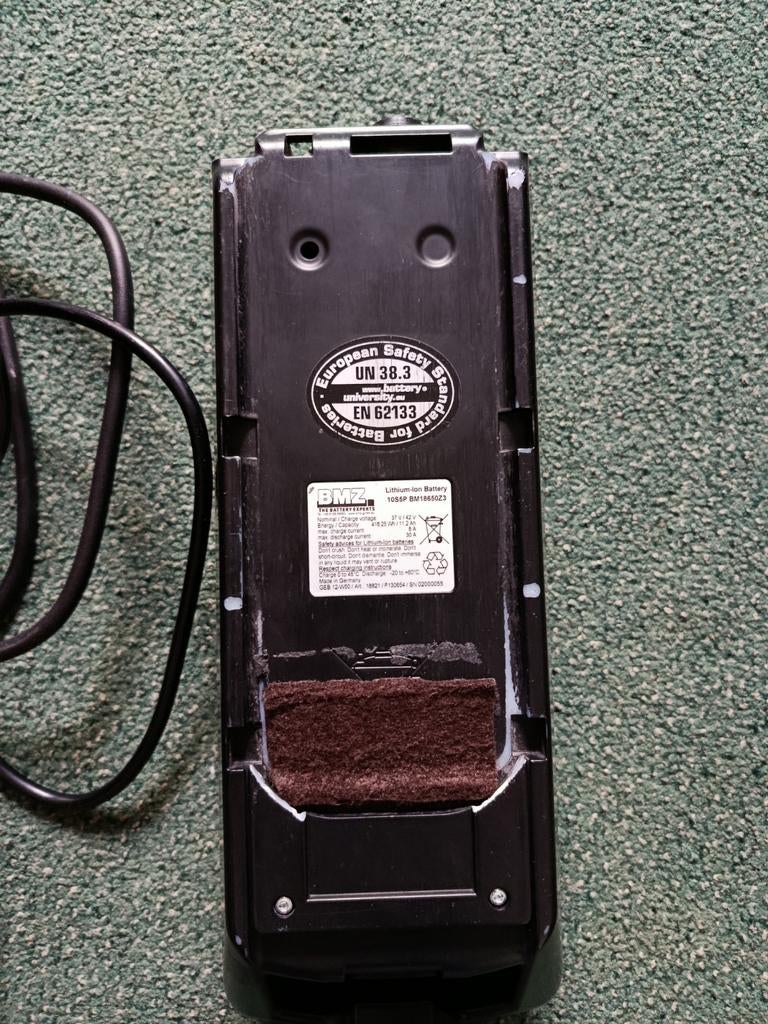 BMZ Accu 37V + SANS Lader - E-bike Accu en Oplader Set, Ophalen of Verzenden, Gebruikt