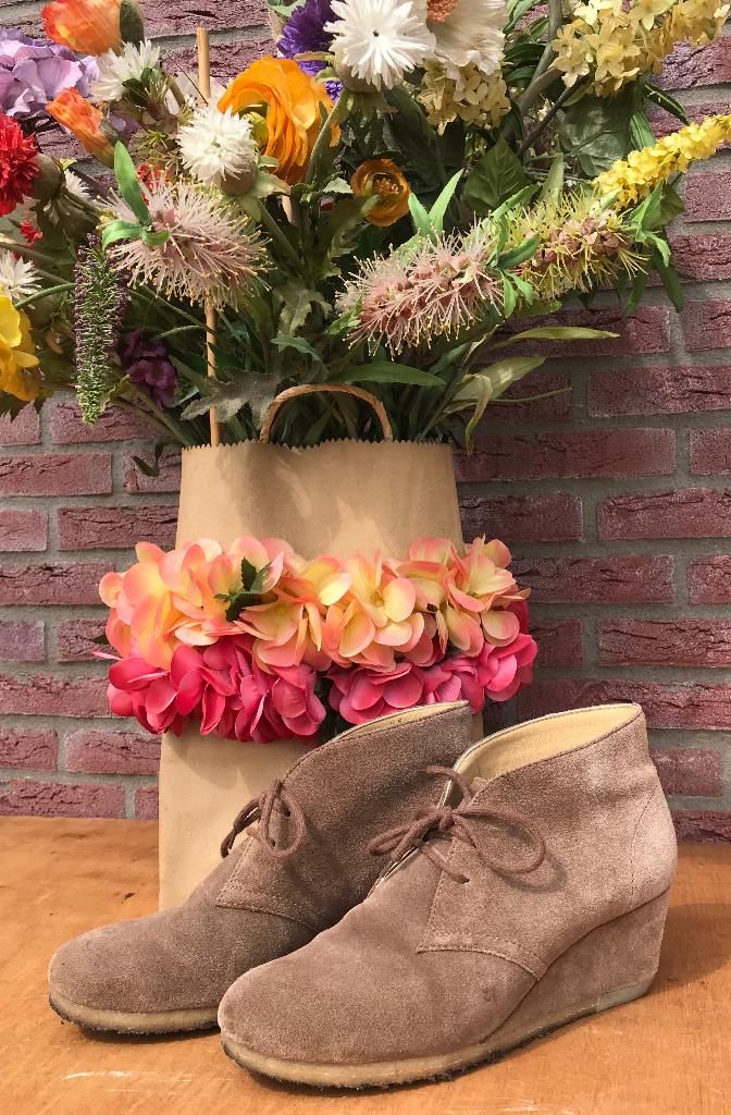 Dames schoenen Clarks Originals Maat 6 beige, Schoenen met lage hakken, Beige, Ophalen of Verzenden, Zo goed als nieuw