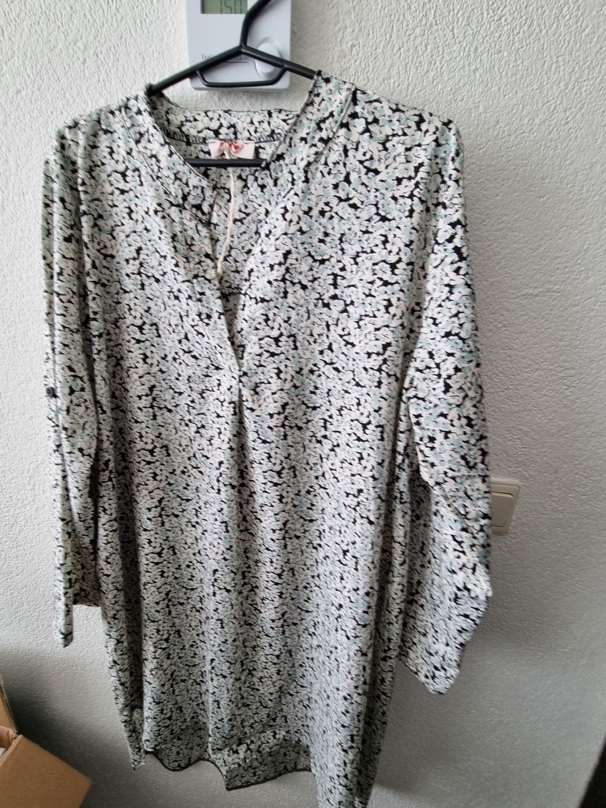 Bloemenprint /tuniek -  nieuw, Maat 42/44 (L), Nieuw, Ophalen of Verzenden, Onbekend