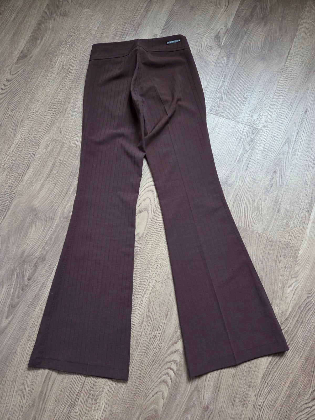 Flared broek mt S, Kleding | Dames, Broeken en Pantalons, Bruin, Ophalen of Verzenden, Zo goed als nieuw, Cars