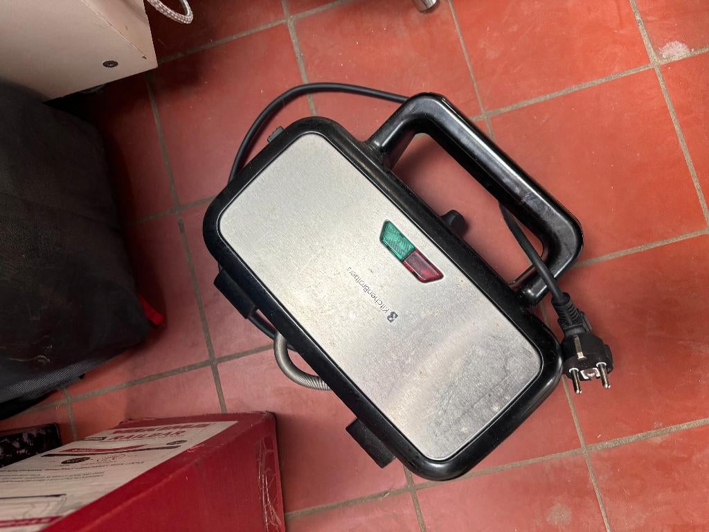 KitchenBrothers 3-in-1 Wafelijzer Tostiapparaat Zwart RVS, Ophalen of Verzenden, Uitneembare platen, Gebruikt