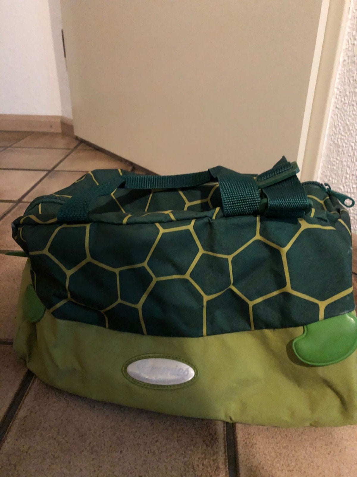 Leuke kinder weekendtas - Schildpad design, 40 tot 60 cm, Gebruikt, 20 tot 30 cm, Minder dan 35 cm
