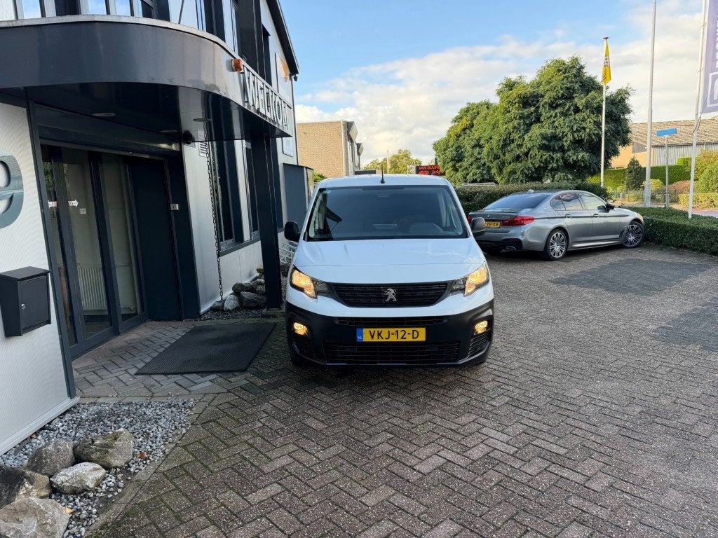 Peugeot PARTNER 1.5 BlueHDi Navi, Cruisecntrl, Schuifdeur, P, Voorwielaandrijving, 1295 kg, 4 cilinders, Origineel Nederlands
