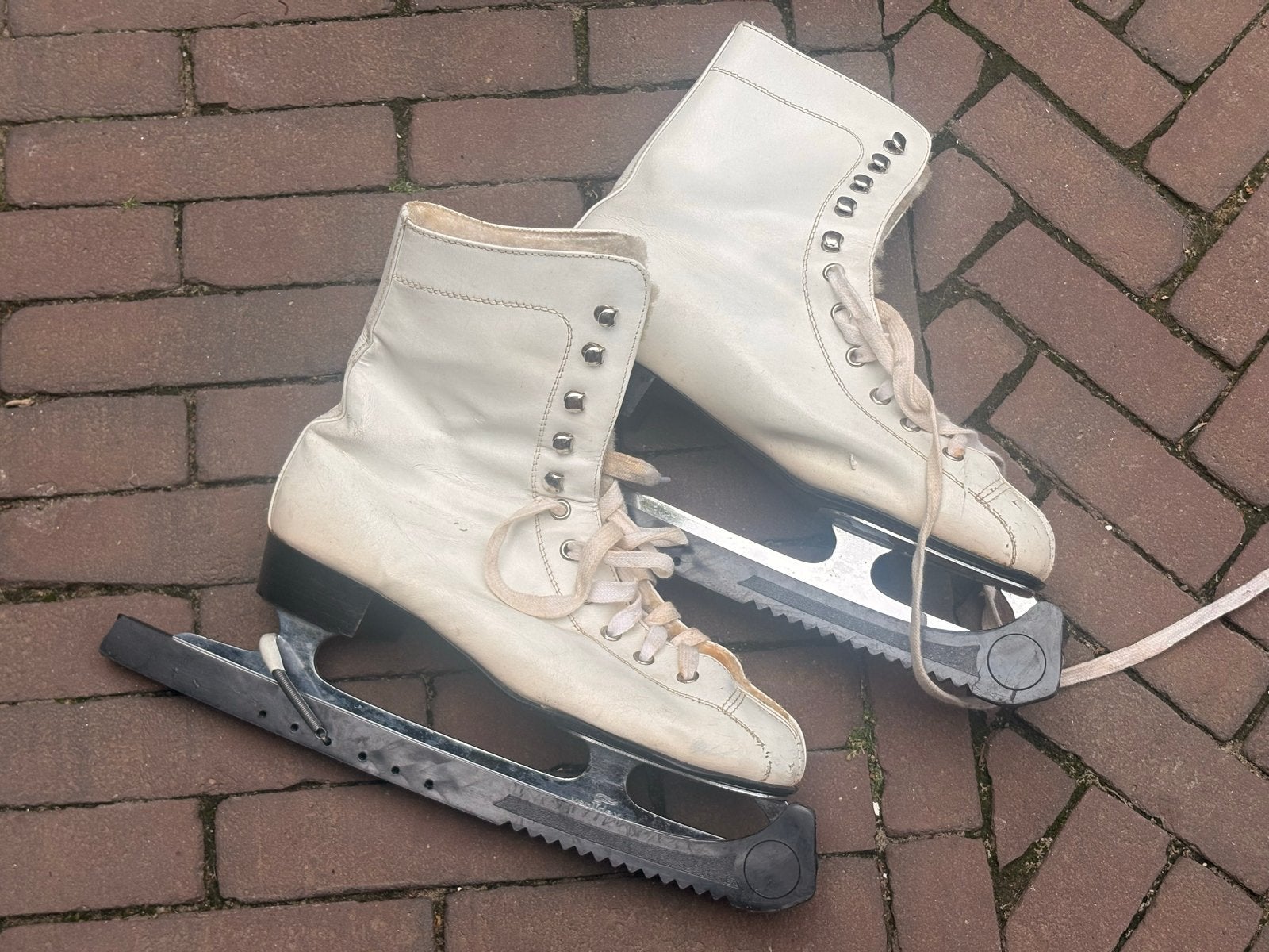Witte kunstschaatsen maat 40 - Gebruikt, Sport en Fitness, Ophalen, Gebruikt, Kunstschaatsen, Overige merken