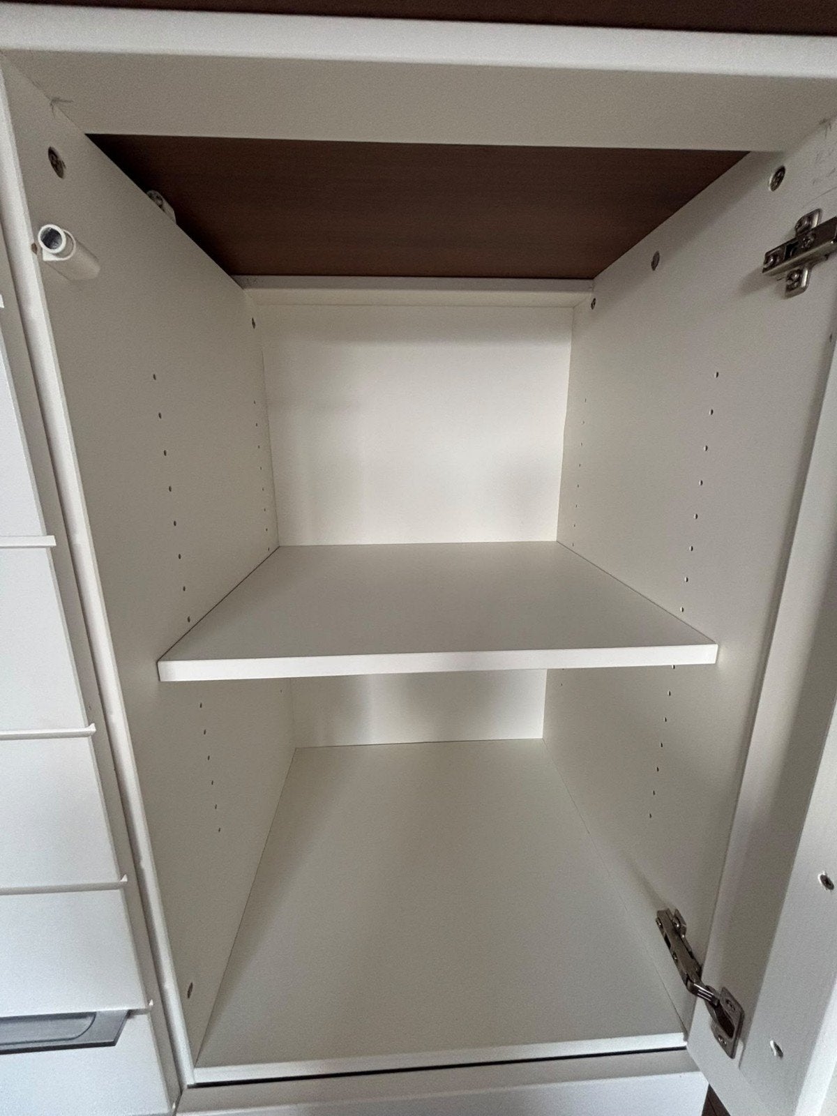 Foto 15 van Dressoir/Commode en Kledingkast - Wit