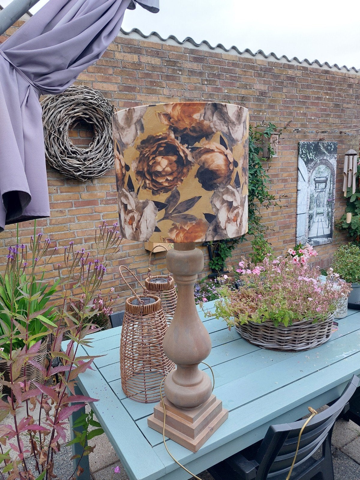 Tafellamp met houten voet en bloemenkap, Ophalen, Overige merken, Gebruikt, Meerkleurig
