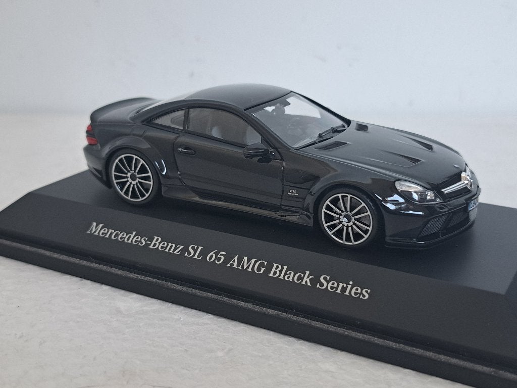 Mercedes Benz SL 65 AMG Black Series zwart 1/43 Minichamps, Ophalen of Verzenden, Zo goed als nieuw, Auto, MiniChamps