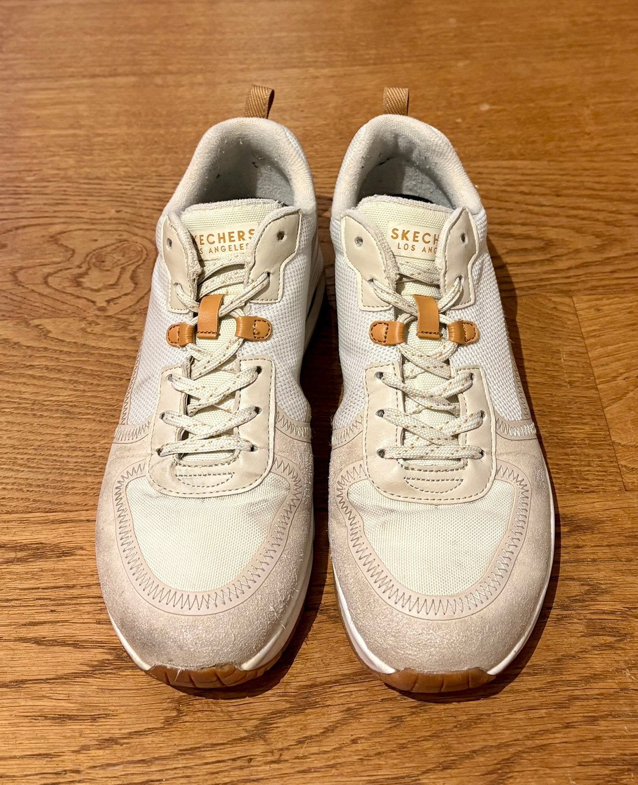 Skechers mr 40 - Beige/Wit, Kleding | Dames, Beige, Ophalen of Verzenden, Sneakers of Gympen, Gedragen