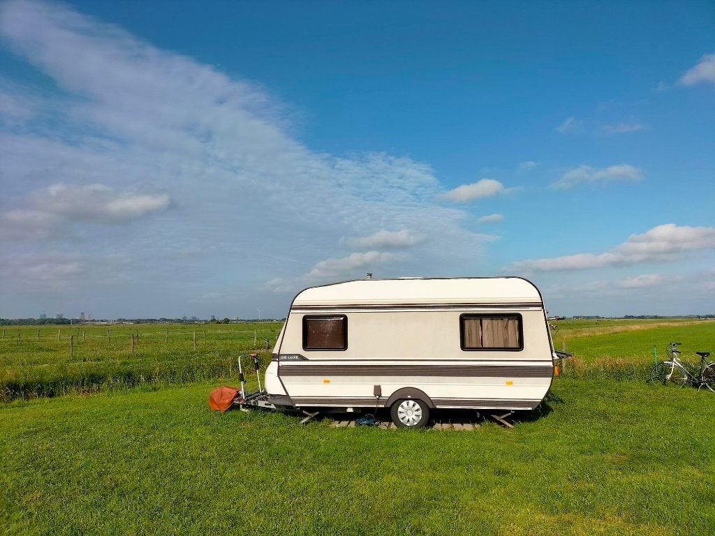 Hobby 420, Standaardzit, Luifel, Hobby, Dwarsbed