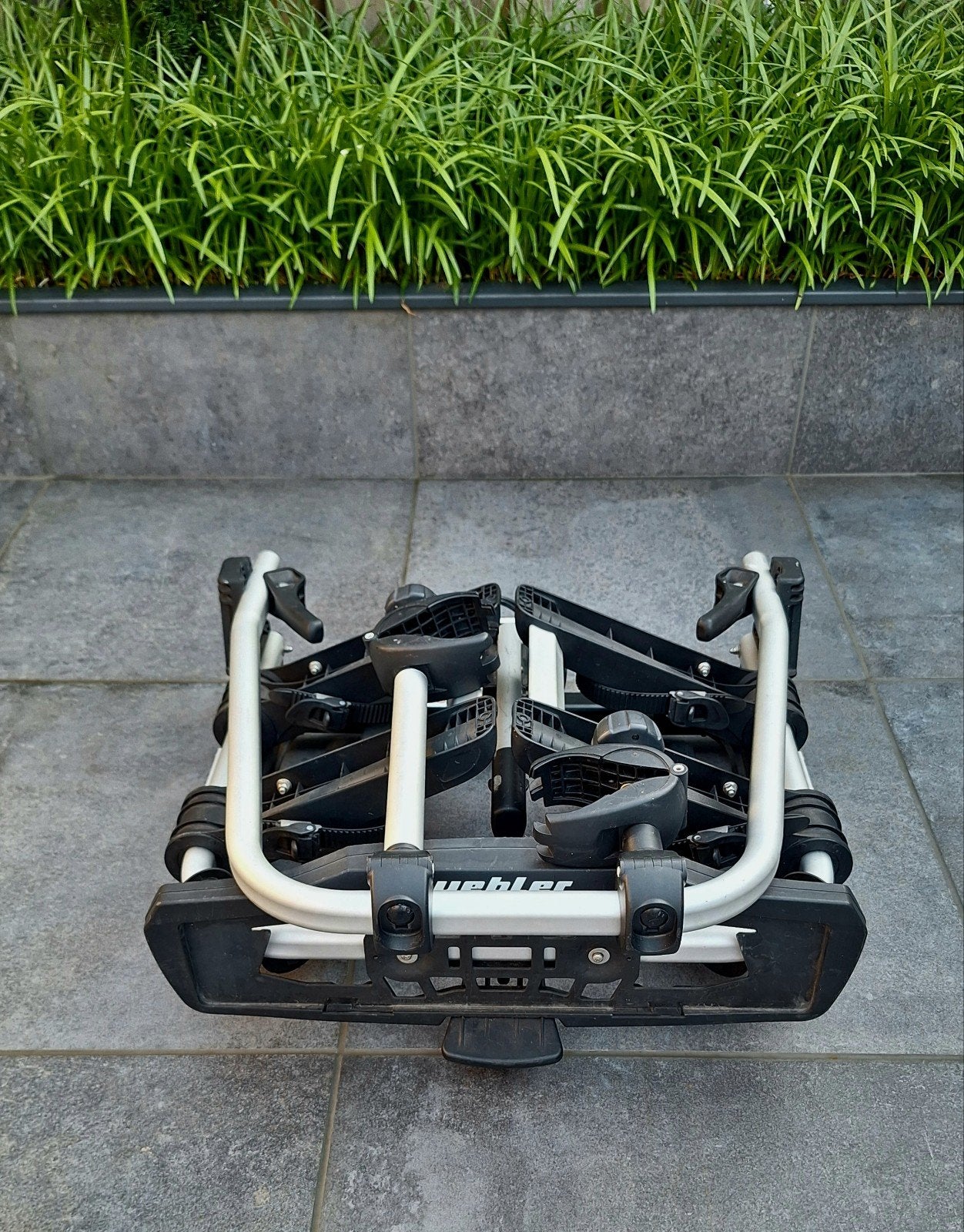 Uebler fietsendrager voor elektrische fietsen kantelbaar, Ophalen, Elektrische fiets, Zo goed als nieuw, 2 fietsen