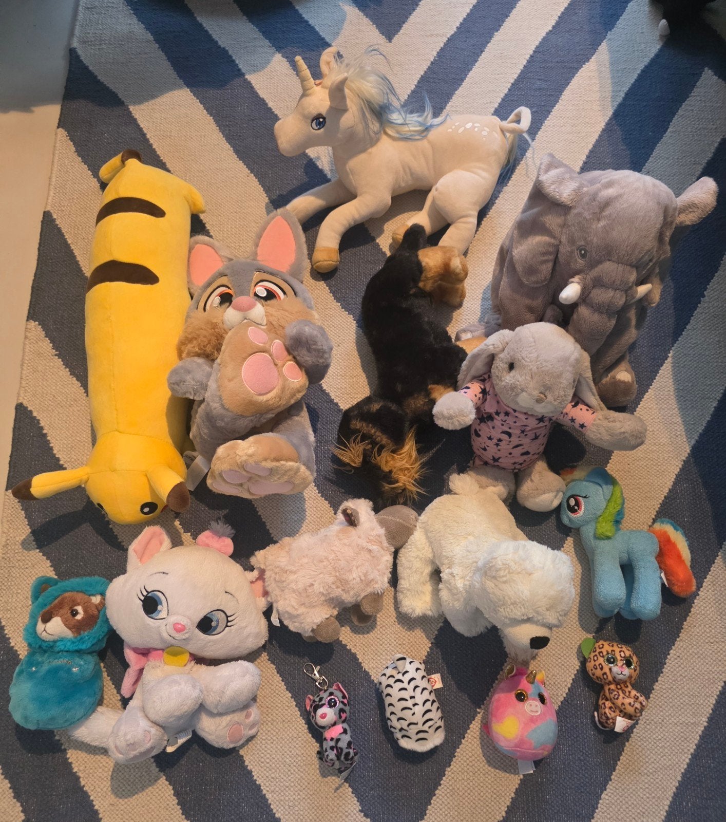Cute knuffelpakket (15 stuks) o.a. Disney Big Feet, Pokémon, Gebruikt, Overige typen, Ophalen of Verzenden, Middelgroot (20 tot 80 cm)