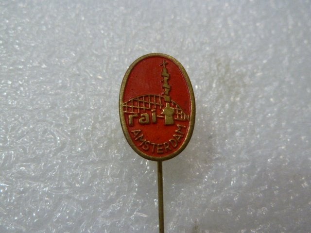 Vintage RAI Amsterdam Speldje - Gebruikt, Ophalen of Verzenden, Gebruikt, Stad of Land, Speldje of Pin