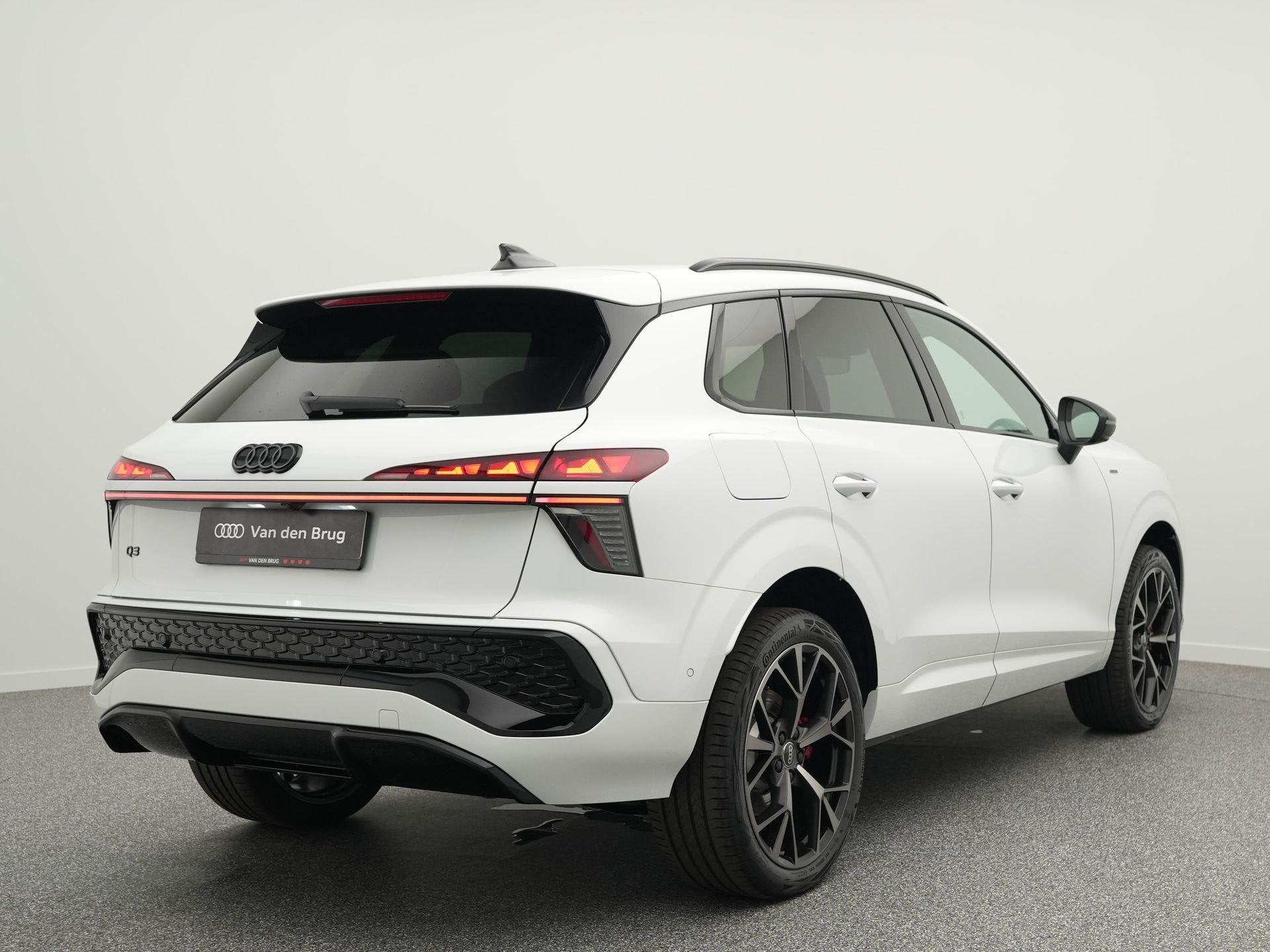 Audi Q3 S Edition 1.5 e-hybrid 272pk | Tech-Pro pakket | Pan, Auto's, Audi, 1800 kg, Euro 6, 4 cilinders, 150 min