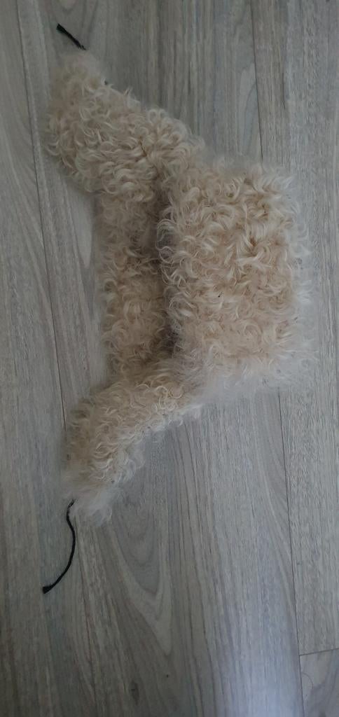Warme muts met klep over de oren, deels leer, Ophalen of Verzenden, Gedragen, One size fits all
