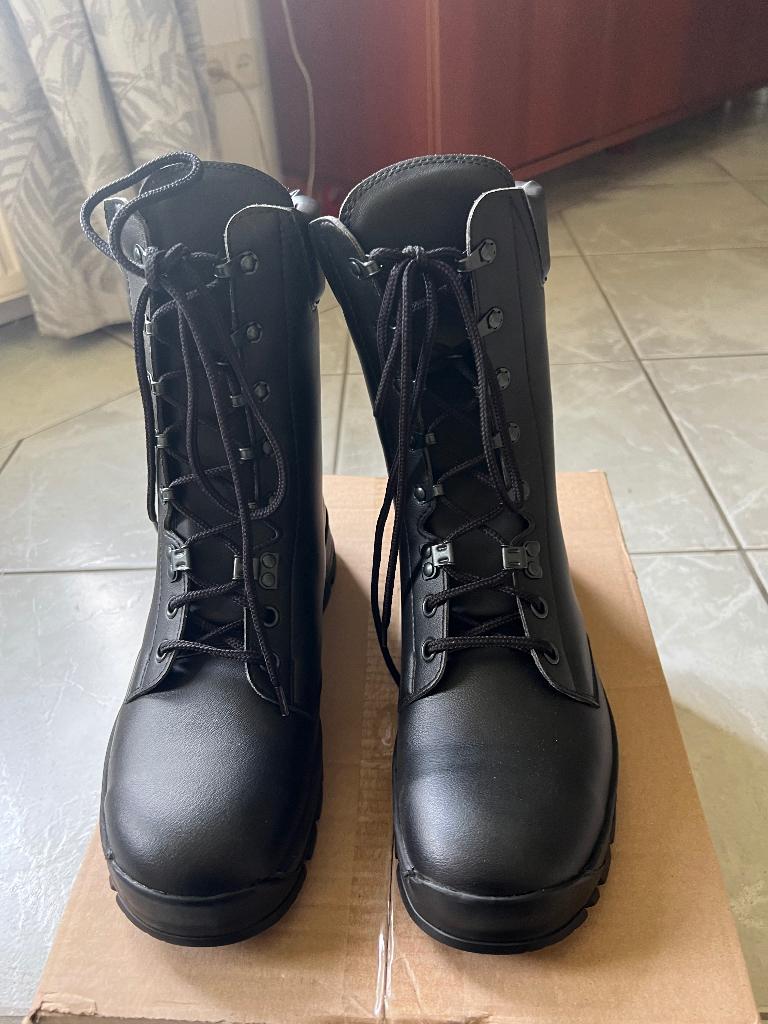 Nieuw paar Neskrid Model 18 Combats Boots maat 41M. Zwart, Verzenden, Nieuw, Schoenen