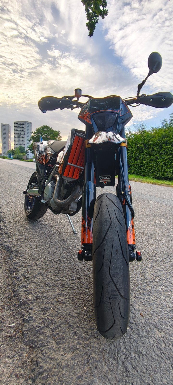 KTM SMR 525 R Supermoto met Akrapovic uitlaat, Particulier, SuperMoto