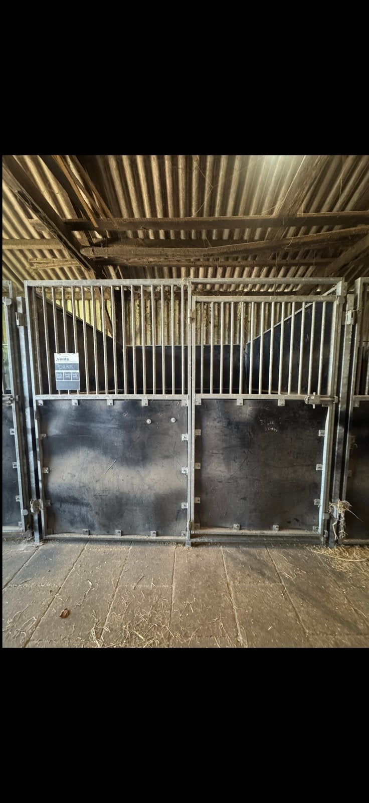 6 degelijke demontabele noodpaardenstallen / paardenboxen., Stalling