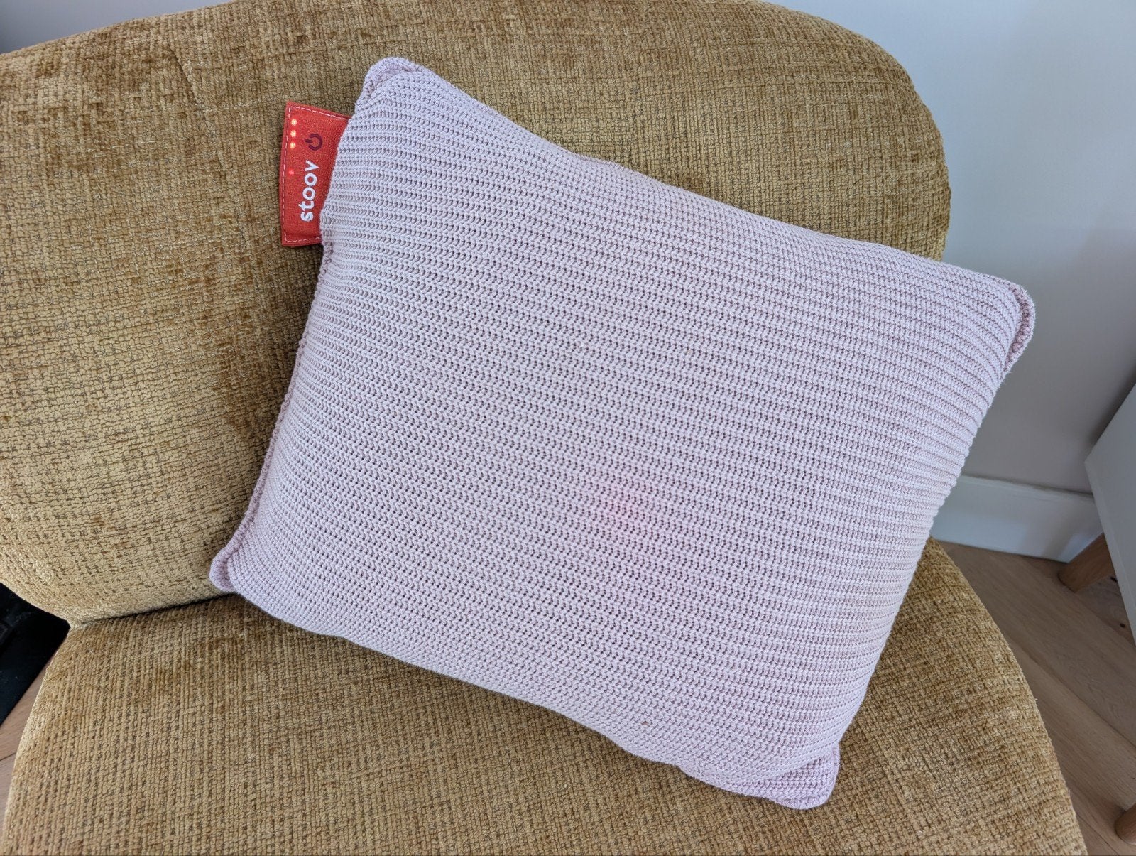 Stoov Ploov 3 Knitted verwarmingskussen roze, Overige merken, Ophalen of Verzenden, Zo goed als nieuw, Roze