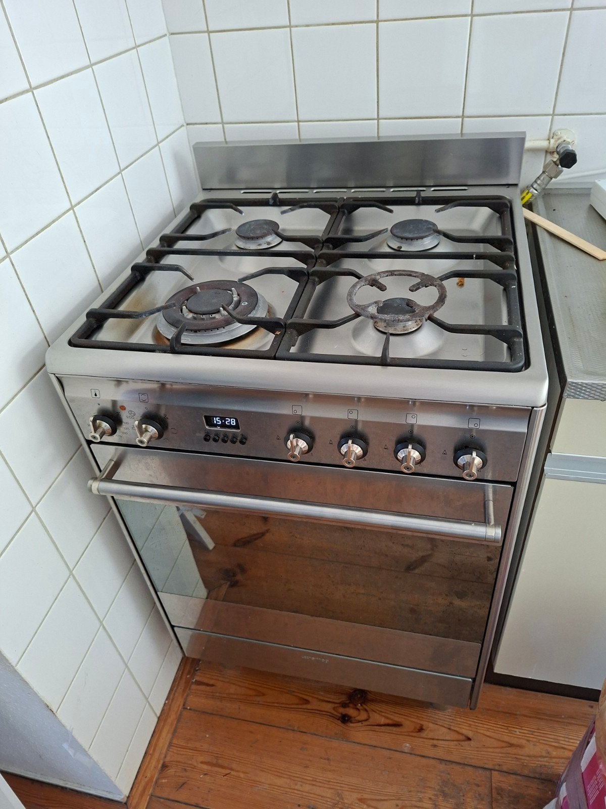 Smeg Fornuis met Gasfornuis en Oven - RVS, Ophalen, Gebruikt, 60 cm of meer, 4 kookzones