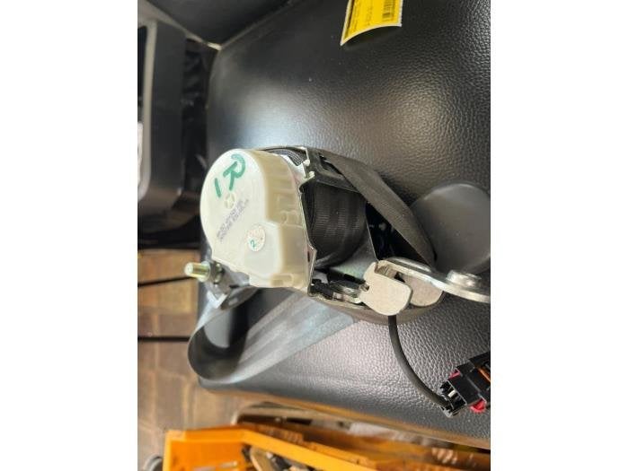 Veiligheidsgordel rechts-voor van een Renault Clio, Gebruikt, -, Renault, -