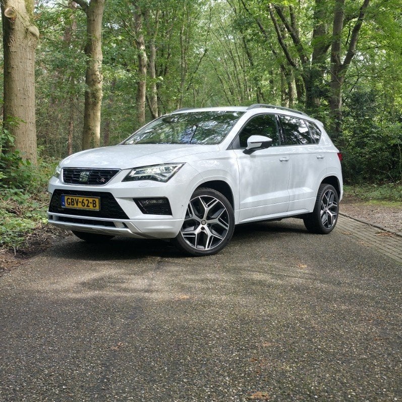 Keurige Seat Ateca 1.5 TSI FR Beats Business Intense, Auto's, Voorwielaandrijving, Dealer onderhouden, 1498 cc, 4 cilinders