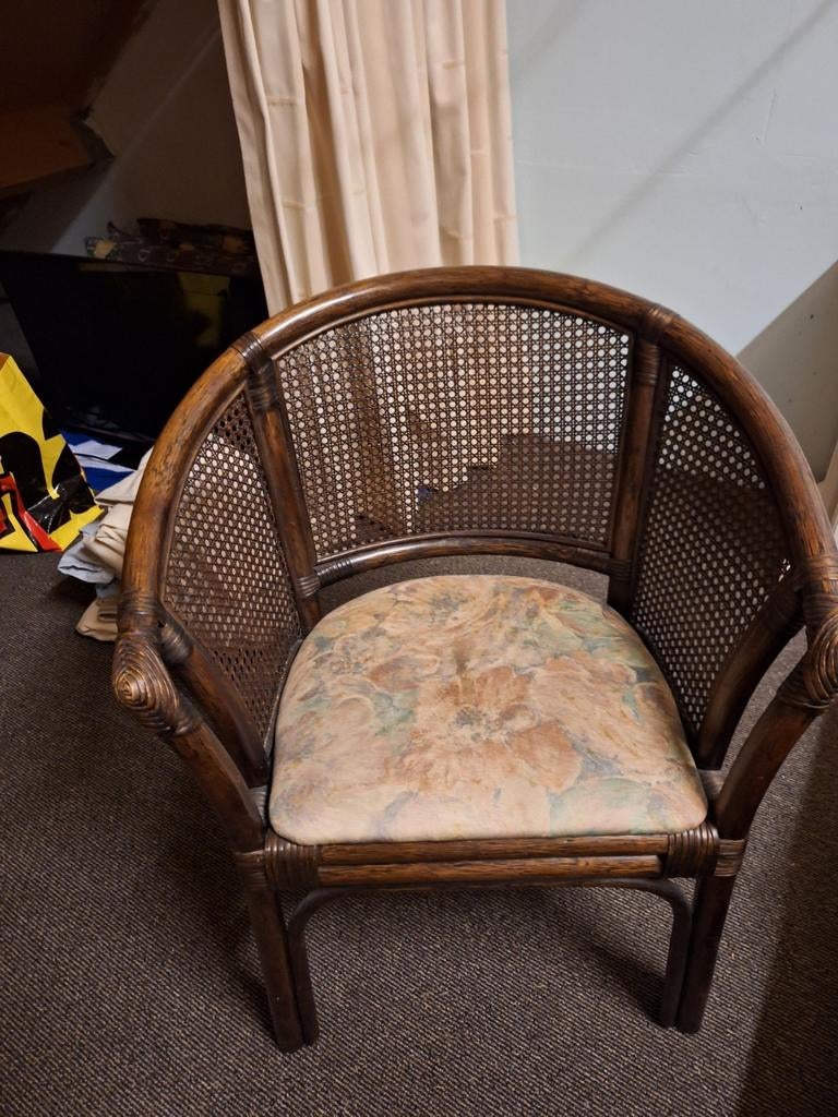 Stoel rotan, Huis en Inrichting, Stoelen, Ophalen of Verzenden, Bruin, Eén