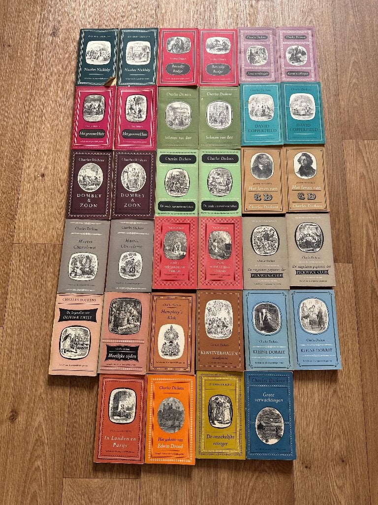 34 hele oude boekjes (pockets) van Charles Dickens, Antiek en Kunst, Ophalen of Verzenden, Charles Dickens