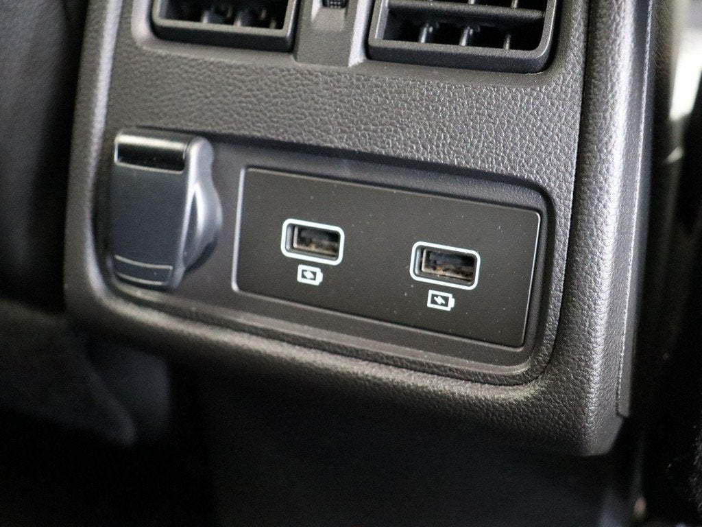 Renault Captur Hybrid 145pk E-tech Engineered | Achteruitrij, Auto's, Renault, Gebruikt, 715 kg, Bedrijf, Hybride Elektrisch/Benzine