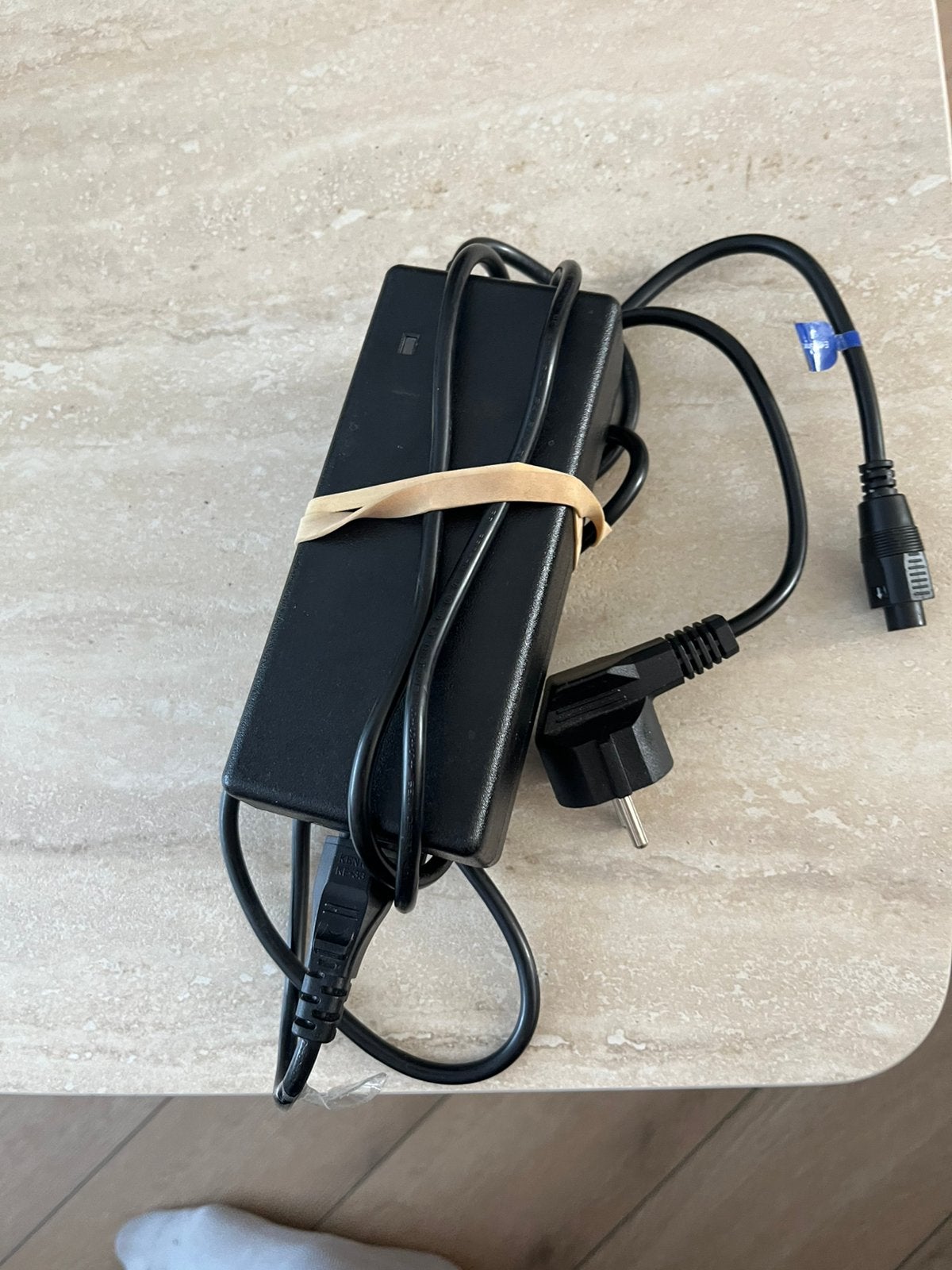 Gazelle oplader zgan, Ophalen, Zo goed als nieuw