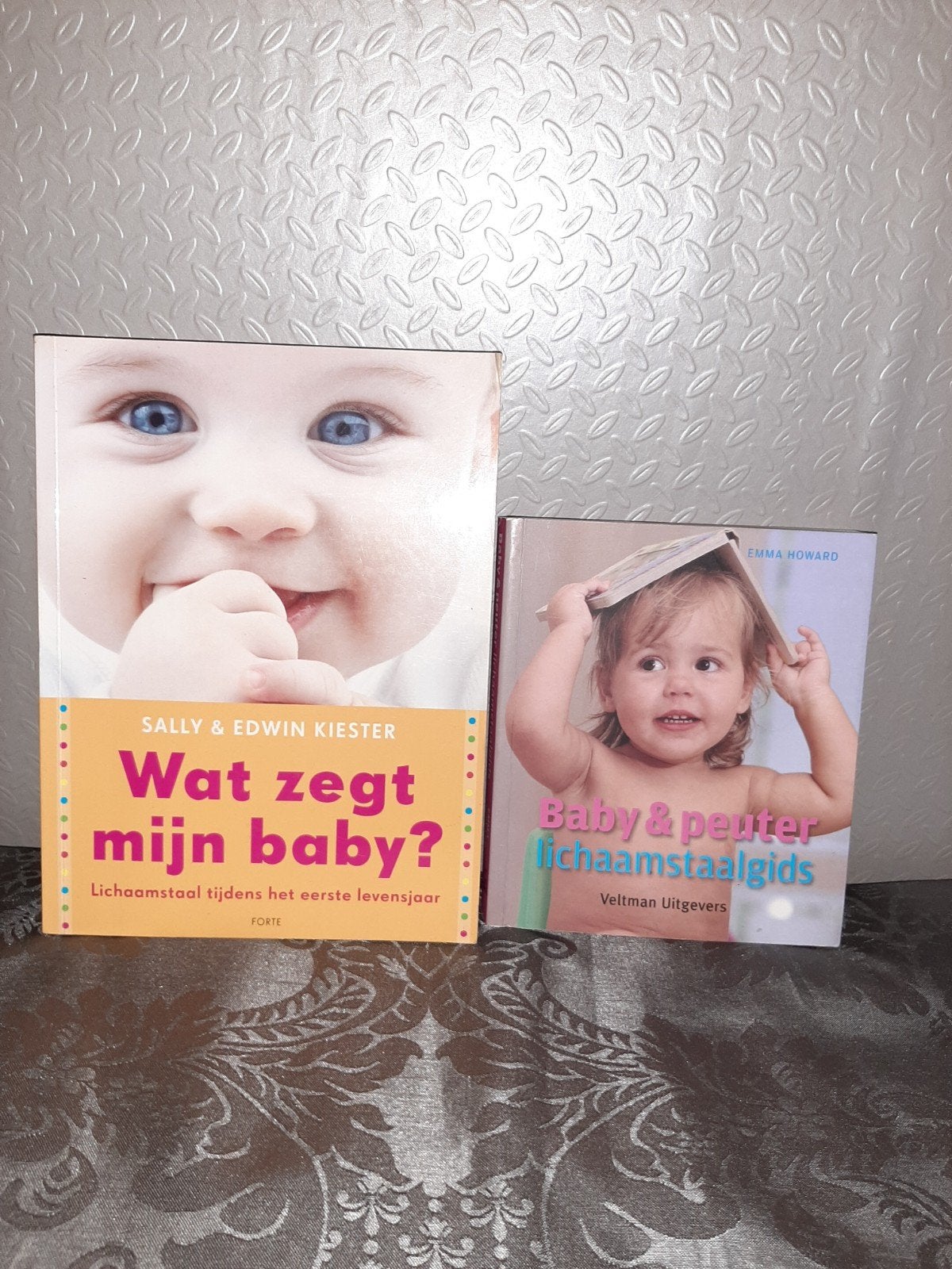 Boeken: Wat zegt mijn baby? & Baby & Peuter Lichaamstaalgids, Boeken, Ophalen of Verzenden, Zo goed als nieuw, Opvoeding tot 6 jaar