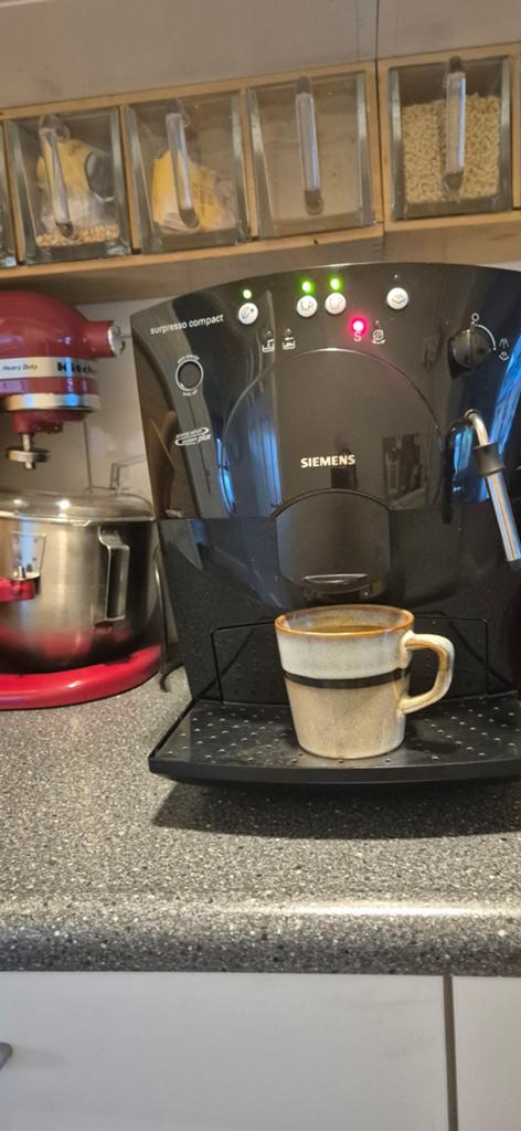 Siemens Surpresso Compact Espresso Apparaat, Witgoed en Apparatuur, Ophalen, Gebruikt, Espresso apparaat, Koffiebonen