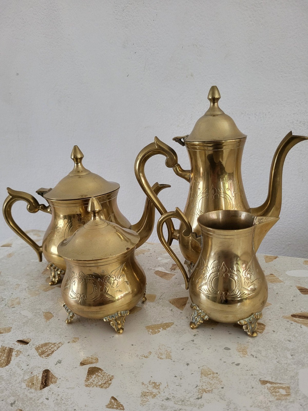 4-Delige Antieke / Vintage Messing Koffie & Thee Set op Poot, Antiek en Kunst, Antiek | Servies compleet, Ophalen of Verzenden