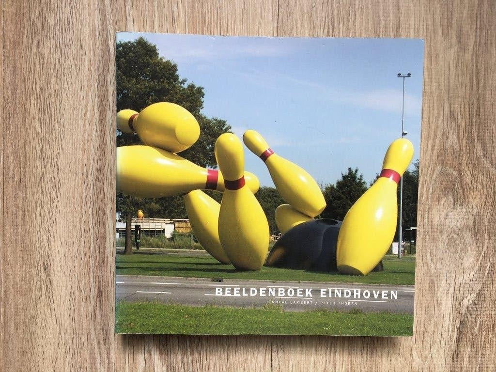 Beeldenboek Eindhoven - Kunst en Geschiedenis apart mooi, 20e eeuw of later, Verzenden, Zo goed als nieuw, Jenneke Lambert / Peter Thoben