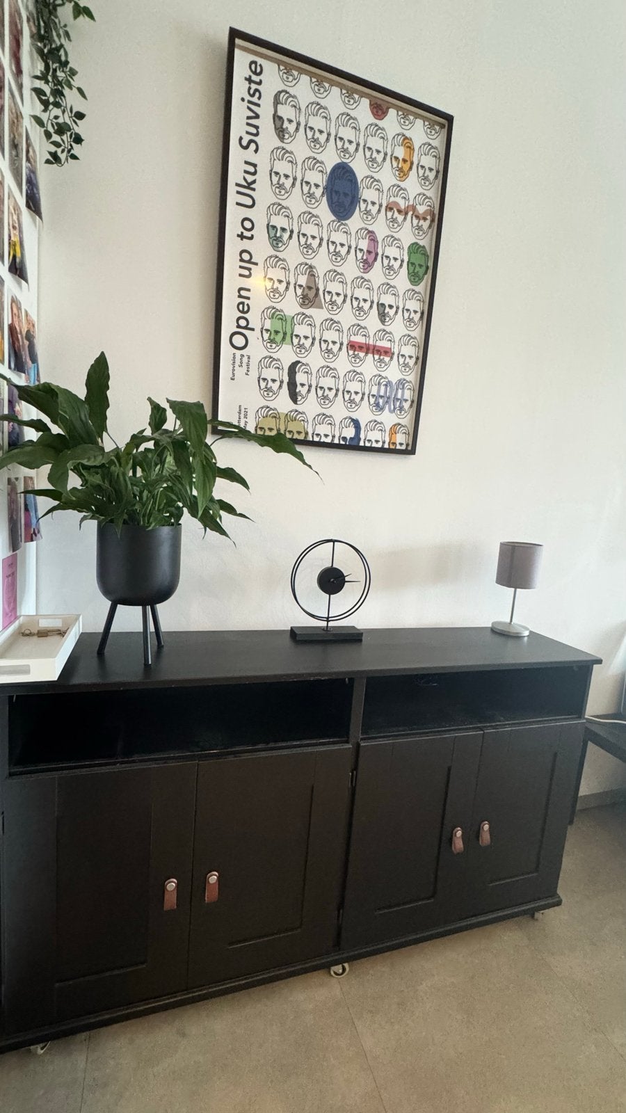 Zwart dressoir (Ikea Alve) met deuren en open vakken, Ophalen, Gebruikt, 100 tot 150 cm, 25 tot 50 cm