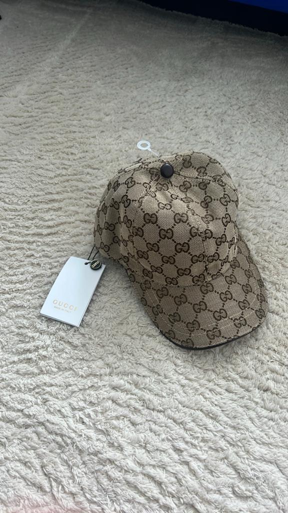 Nieuwe Gucci Pet met GG Monogram - Maat M, Kleding | Dames, Hoeden en Petten, Ophalen of Verzenden, Nieuw, Pet