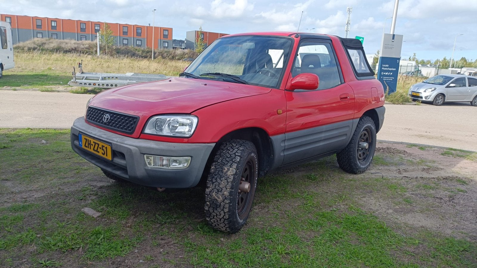 Motor defect! Toyota Funcruiser 2.0 I Rav4 Softtop 4WD 1999, Auto's, 1998 cc, Stof, Zwart, 4 cilinders
