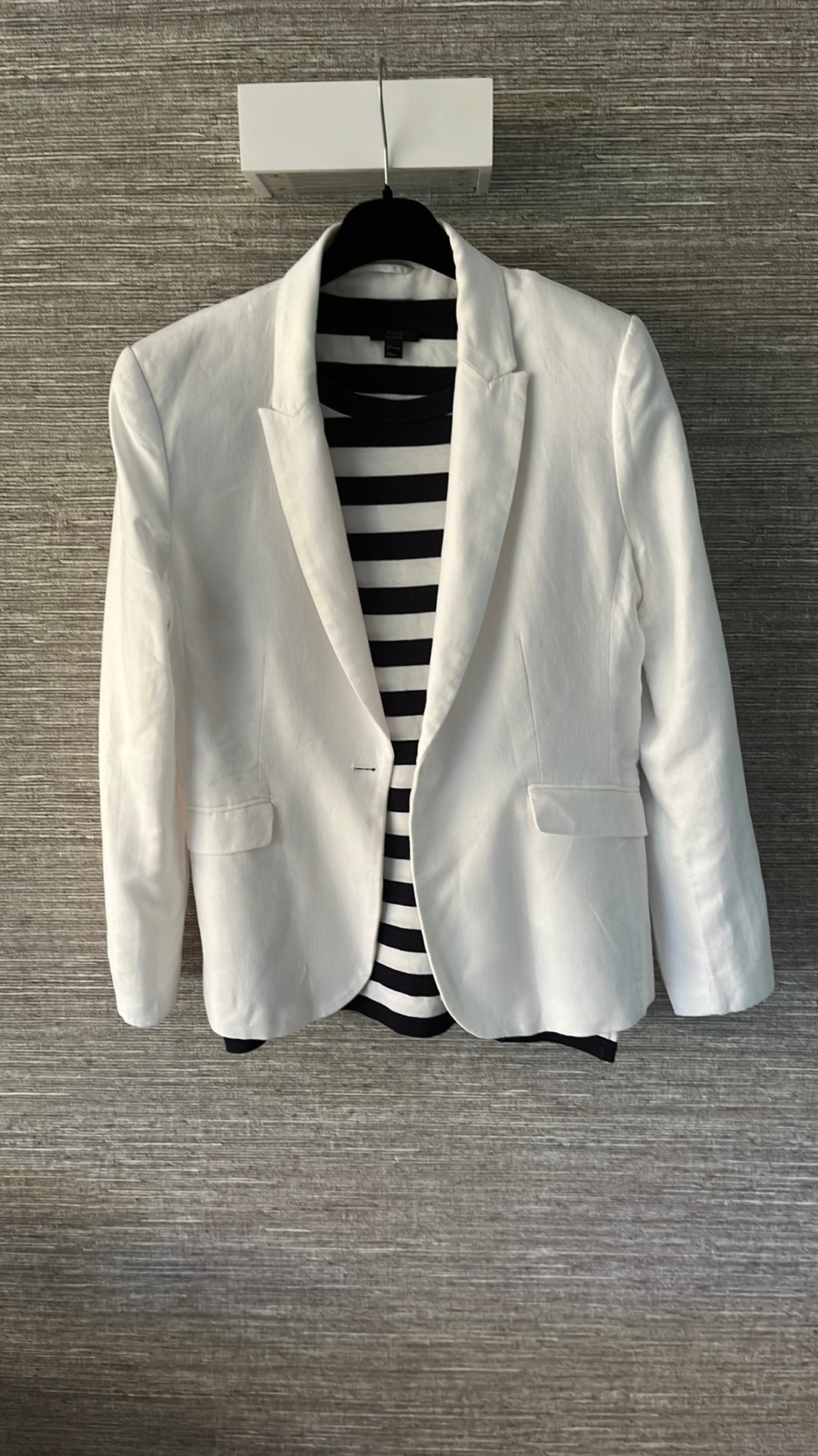 H&M witte korte blazer maat 42, Kleding | Dames, Ophalen of Verzenden, Zo goed als nieuw, Maat 42/44 (L), Wit