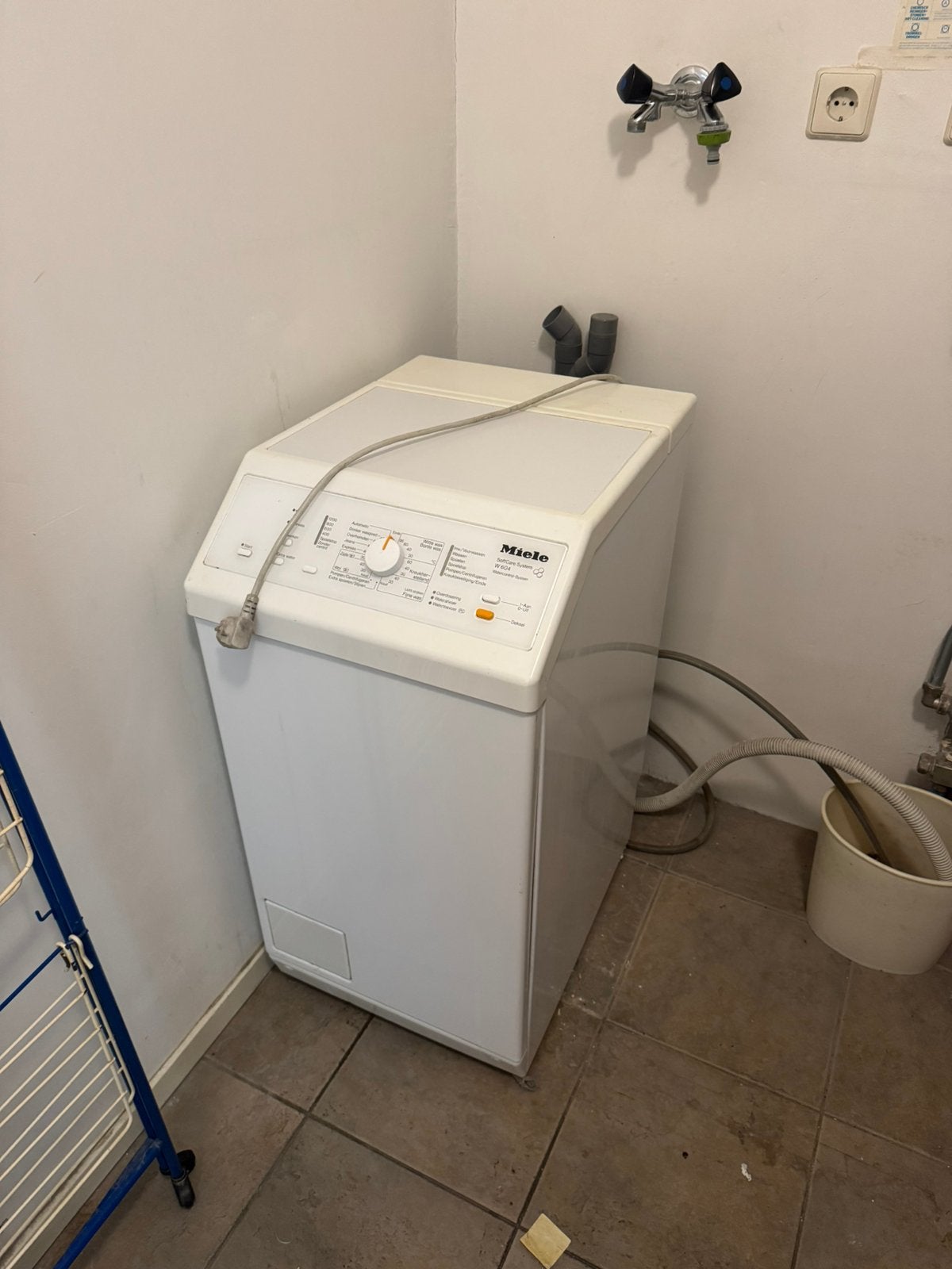 Miele Softtronic W604 bovenlader, Witgoed en Apparatuur, Ophalen, Zo goed als nieuw, 85 tot 90 cm, 1200 tot 1600 toeren