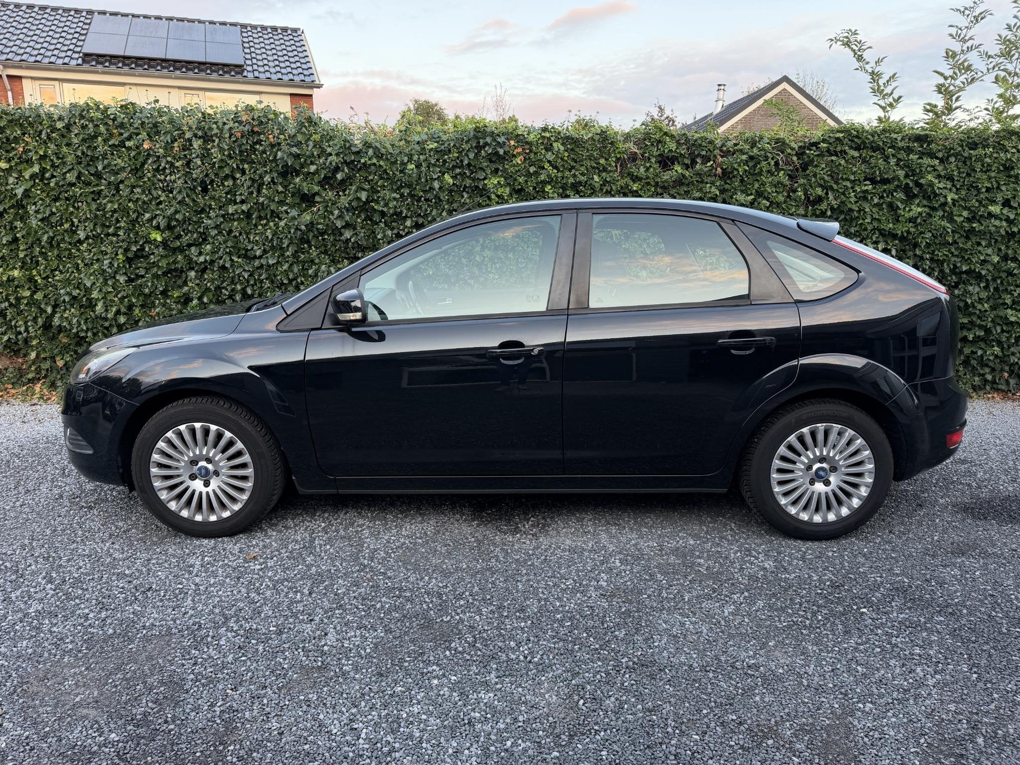 Foto 5 van Ford Focus 1.8 Titanium | Autom. Airco | Cruise Control | El