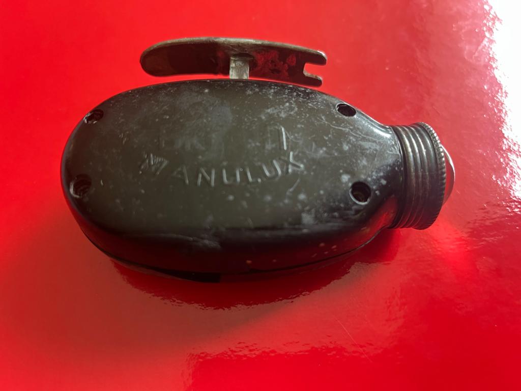 Vintage Manulux Knijpkat - Zwart, Ophalen of Verzenden