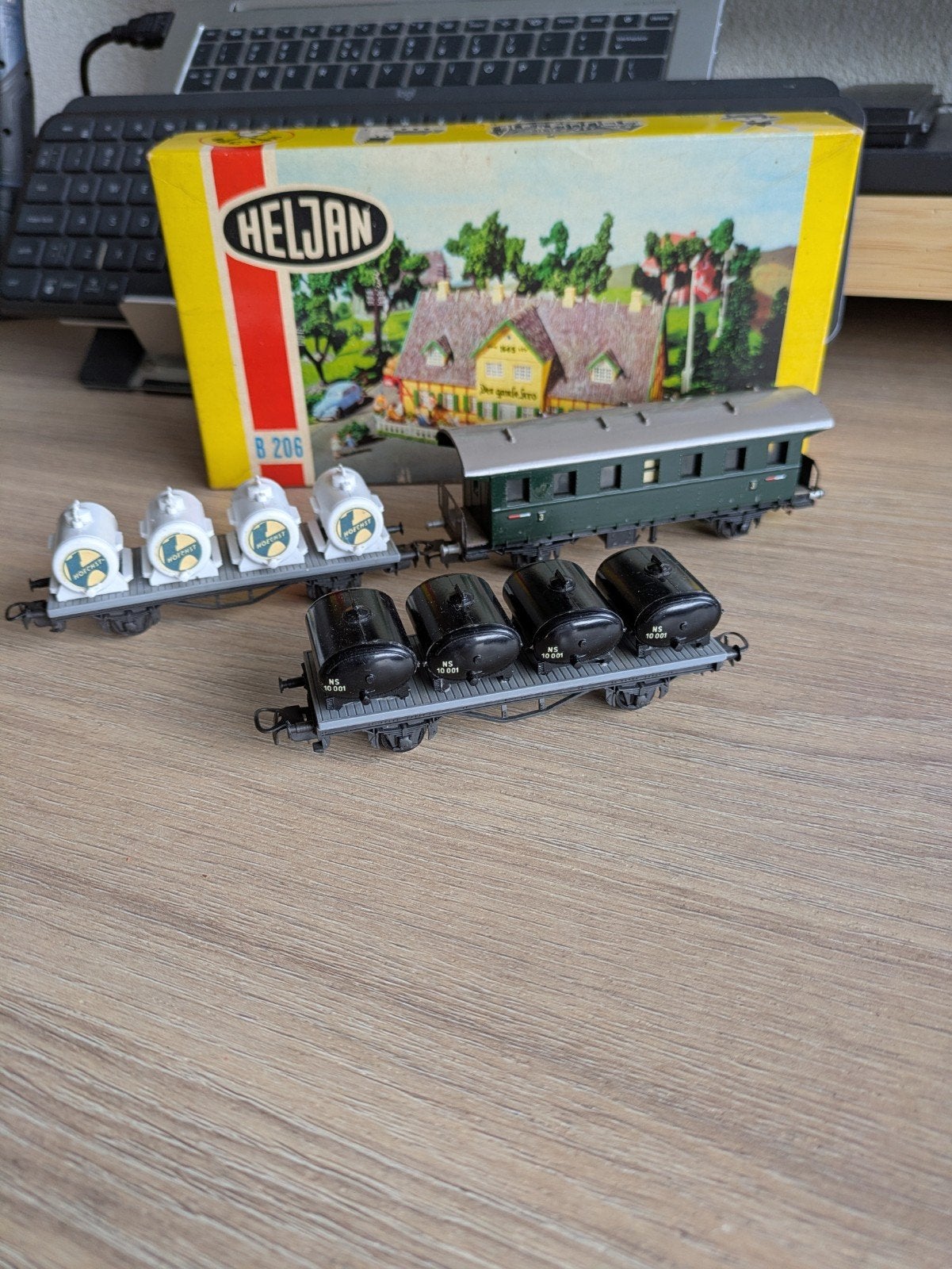 Liliput vintage wagens 202, 205c en 270, Wisselstroom, Gebruikt, Wagon, Ophalen of Verzenden