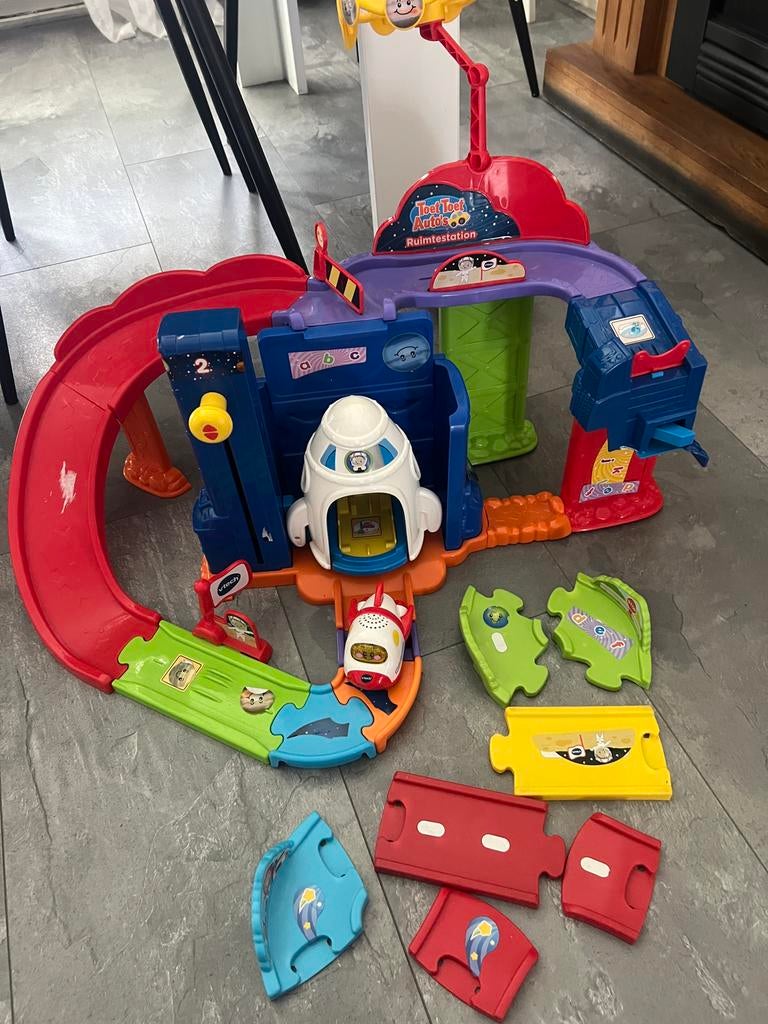 Vtech Toet Toet Auto's Ruimtestation, Kinderen en Baby's, Speelgoed | Vtech, Ophalen of Verzenden, Gebruikt, 6 maanden tot 2 jaar