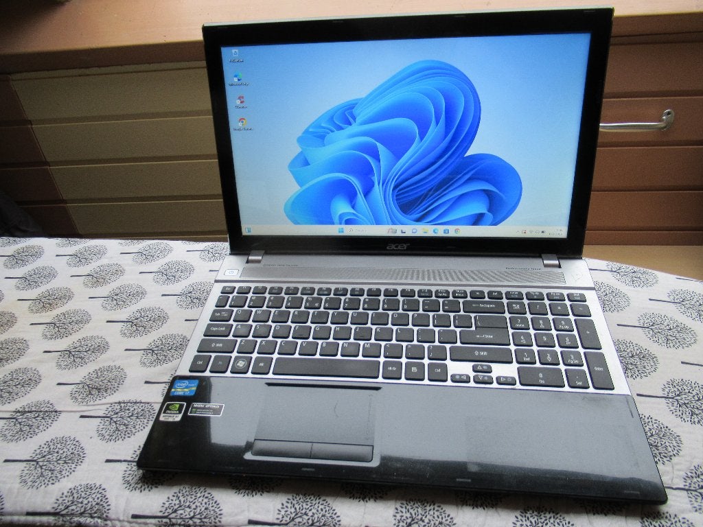 acer aspire v3 571   i7, Computers en Software, Met videokaart, 2 tot 3 Ghz, Qwerty, 8 GB