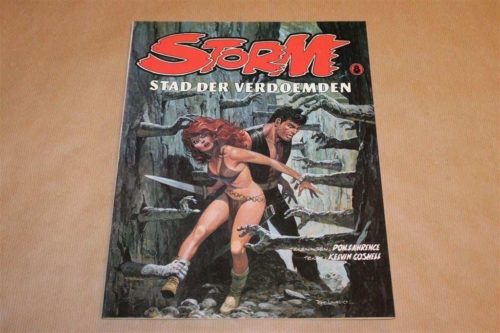 Storm 8 — Stad der verdoemden [1e Druk 1982], Boeken, Eén stripboek, Ophalen of Verzenden, Gelezen