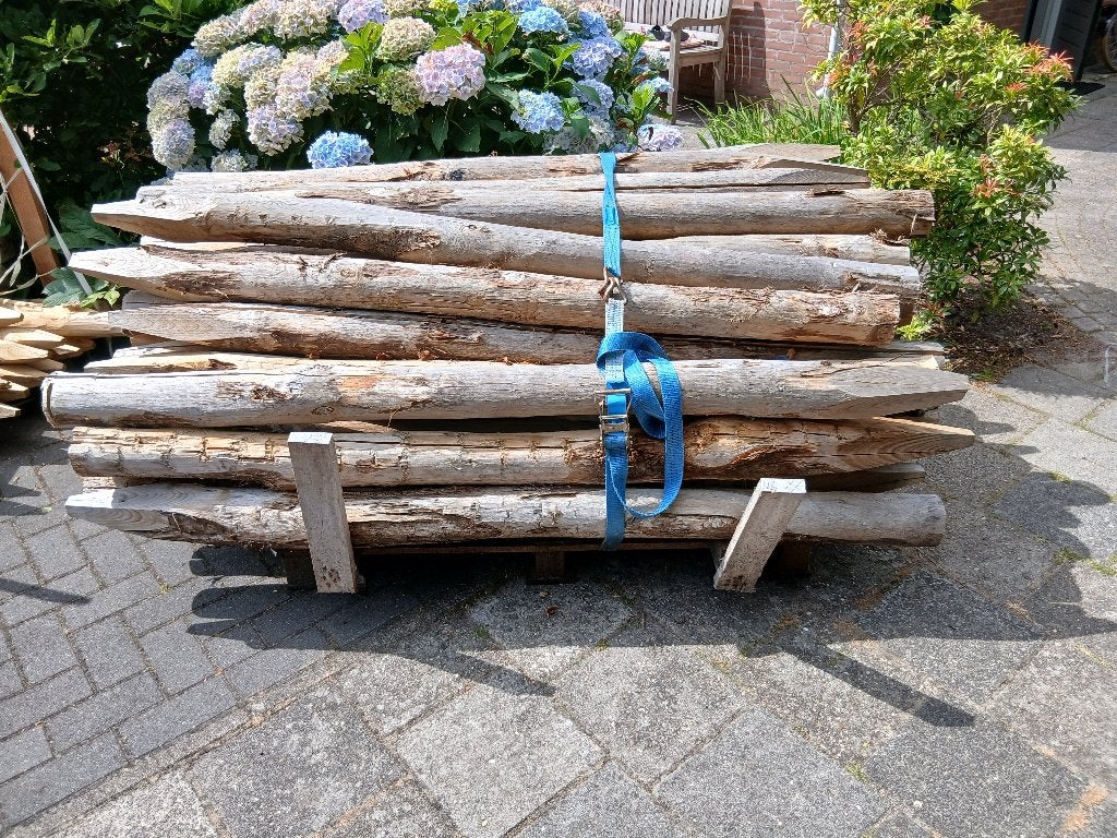 18 Kastanje palen 180 cm lang rond 10/12, Tuin en Terras, Palen, Balken en Planken, Ophalen, Palen, Nieuw, Hardhout