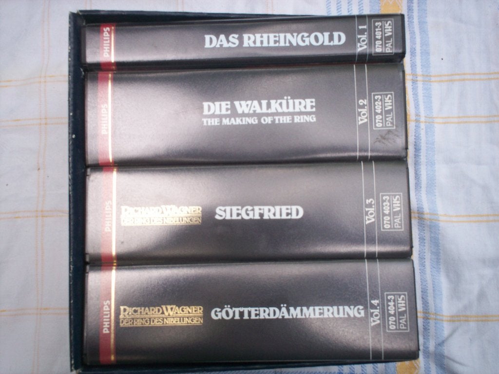 Bayreuther Festspiele Der Ring des Nibelungen Boulez Chéreau, Ophalen of Verzenden, Zo goed als nieuw, Muziek en Concerten, VHS