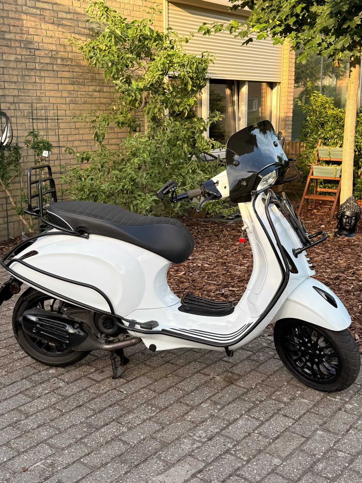 Vespa Sprint 2021 - Wit, Volledig Opgebouwd, Fietsen en Brommers, Scooters | Vespa, Overige modellen, Maximaal 45 km/u, Ophalen of Verzenden