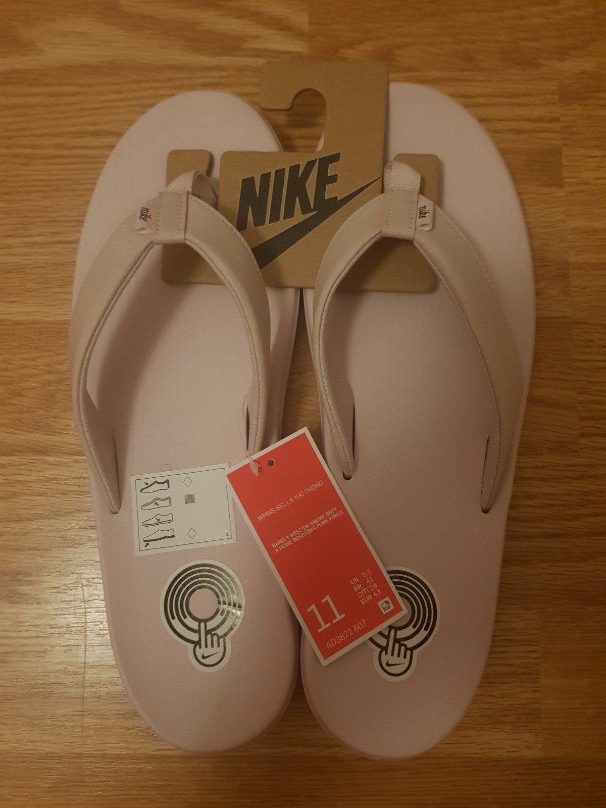 Originele Nike Bella Kai Thong slippers – maat 43, Slippers, Nike, Nieuw, Ophalen of Verzenden